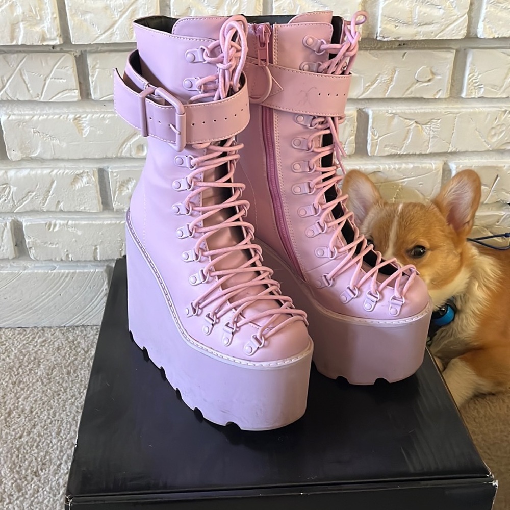 Lavender Traitor Boots
